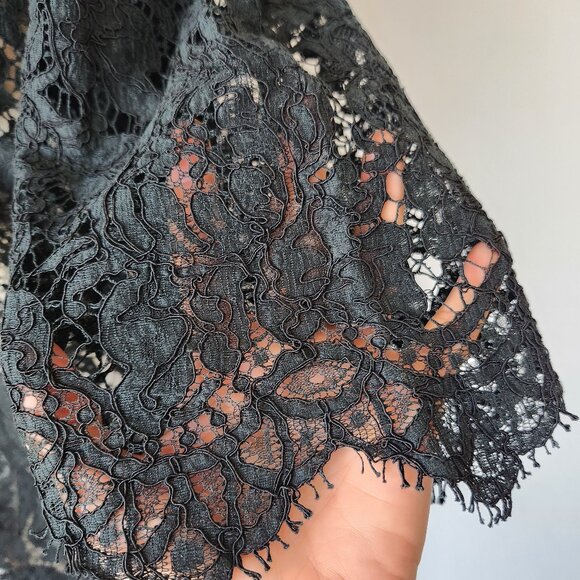 Burberry London Made in Italy Lace Eyelet Button-Front Top 3/4 Sleeve Black - Picture 4 of 8